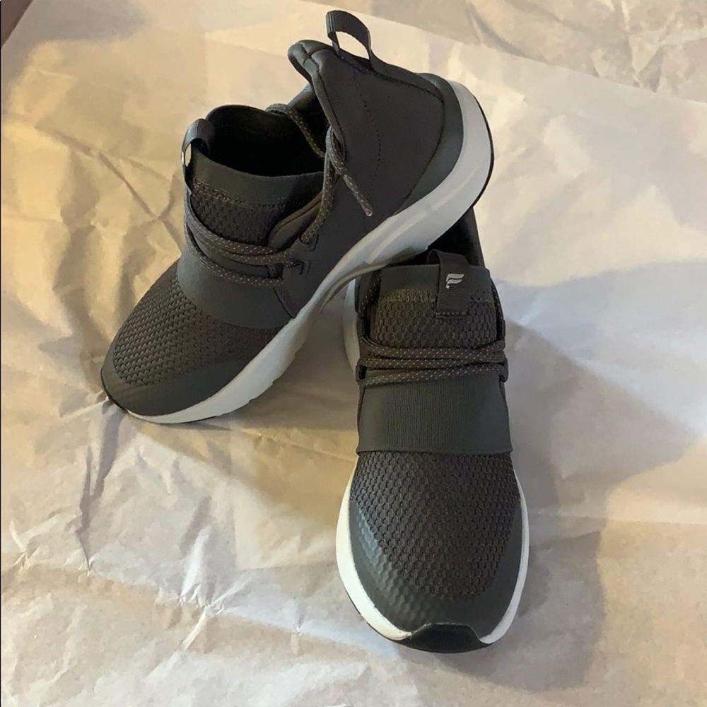 New Fabletics- Zuma studio Grey/White Sneakers